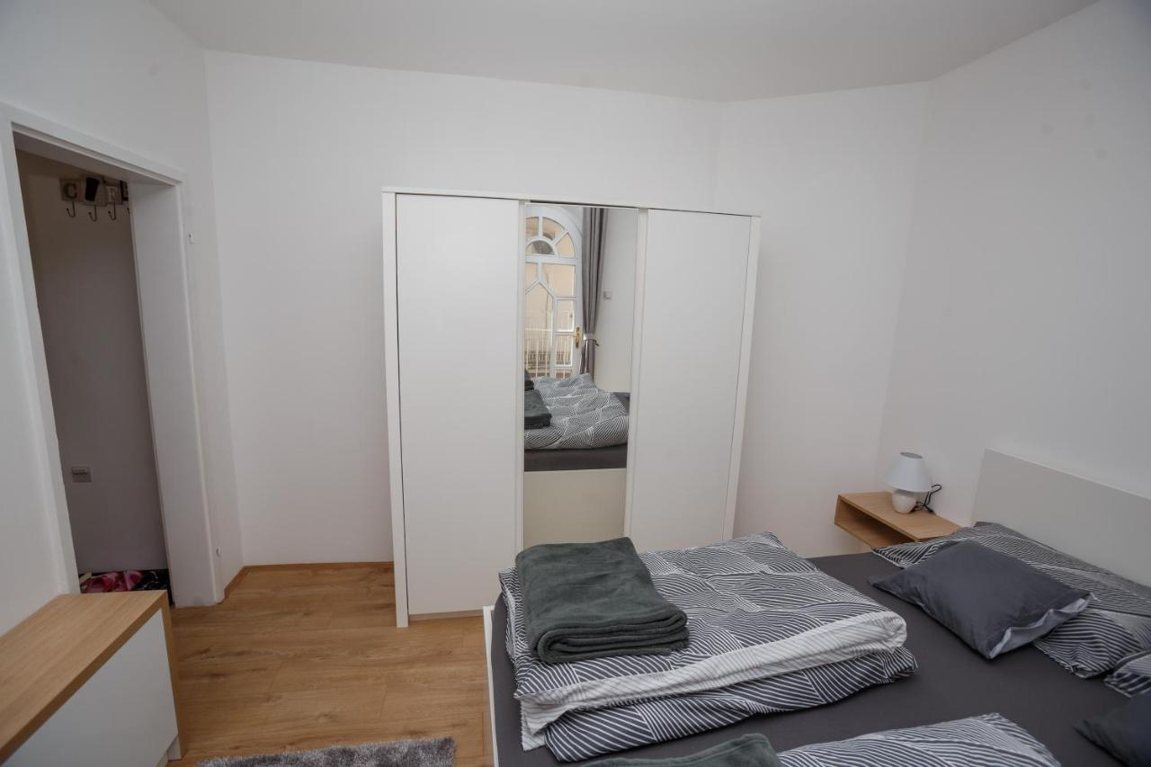 Nacional 1 Apartment Studio Суботица Екстериор снимка