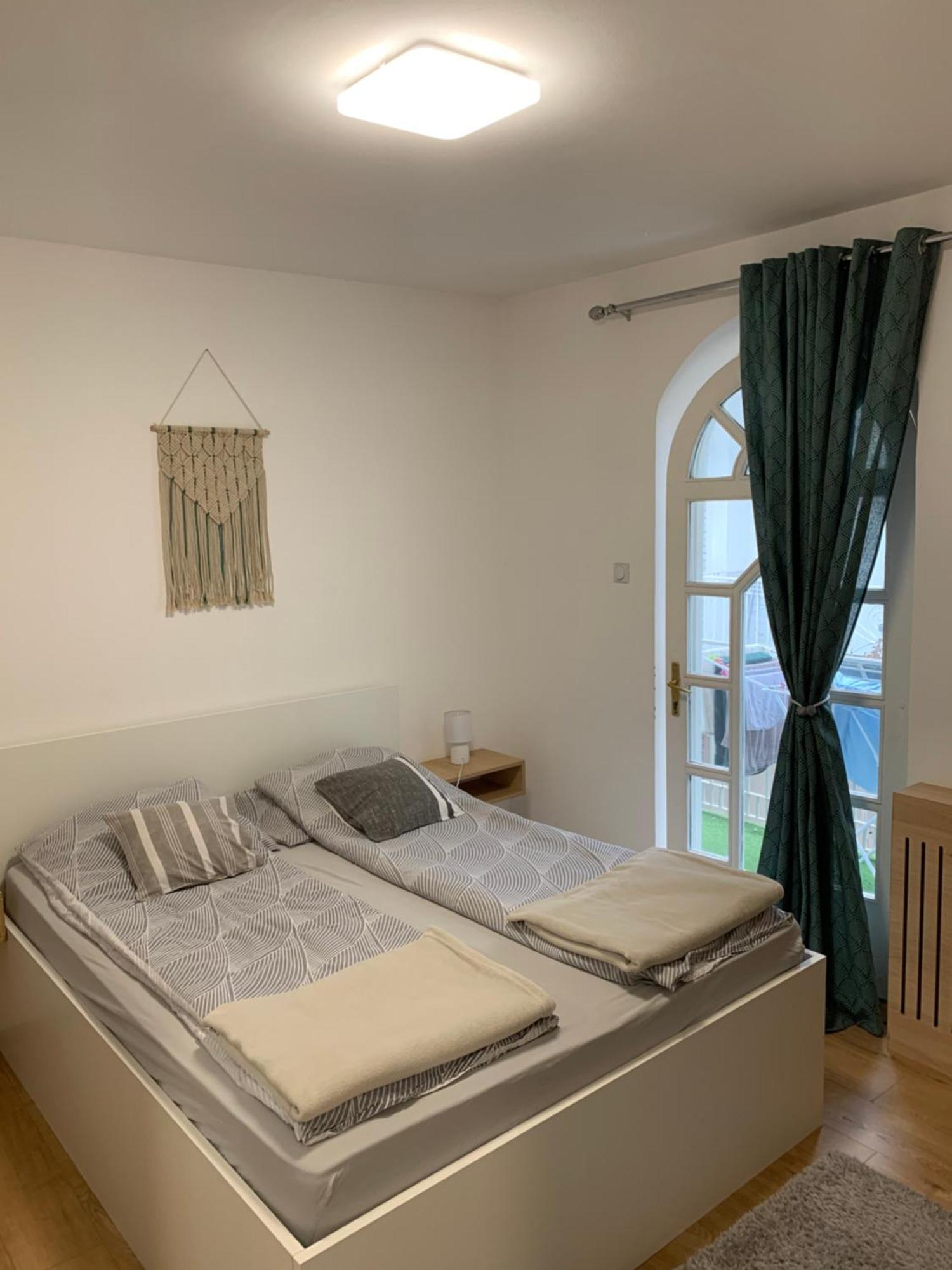 Nacional 1 Apartment Studio Суботица Екстериор снимка